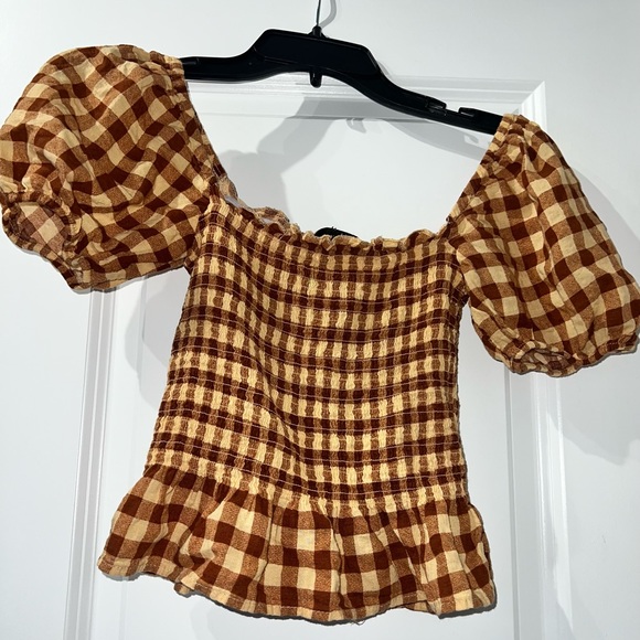 Cute summer/spring Crop Top - Picture 2 of 6